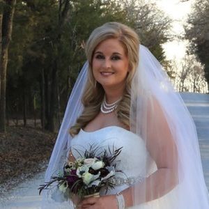Meet your Posher, Courtney